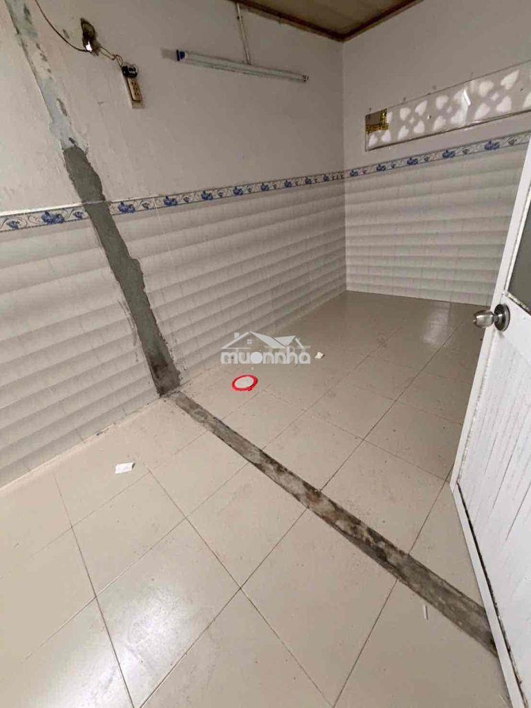Ngang 6m dài 20m, 1 trệt 1 lầu, 5pn