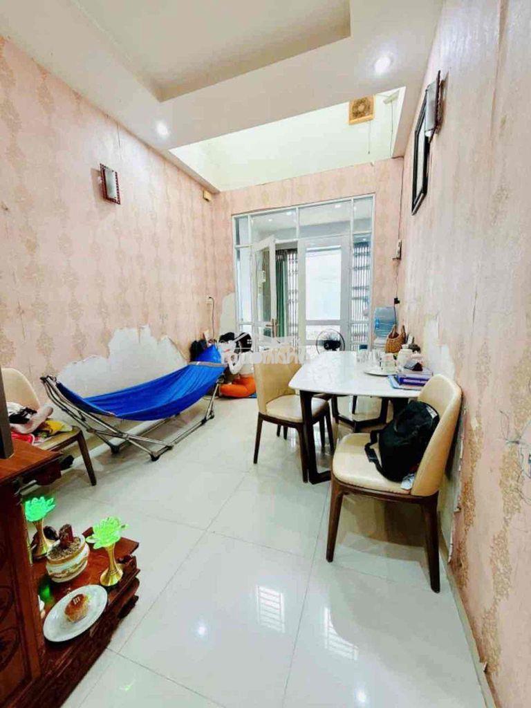 Nhà 4 tầng 40m2 mặt tiền hẻm  đường  bùi minh trực p5 q8