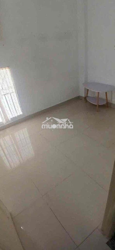 Cho thuê nhà đường cmt8 p10 q3 - 1 trệt 1 lầu, 2pn 2vs - Ảnh 4