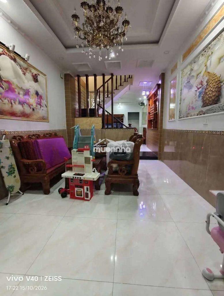 Nhà c thuê có nội thất. 4×24.đúc 4 lầ có sân để xe hơi. liên khu 4-5 - Ảnh 2