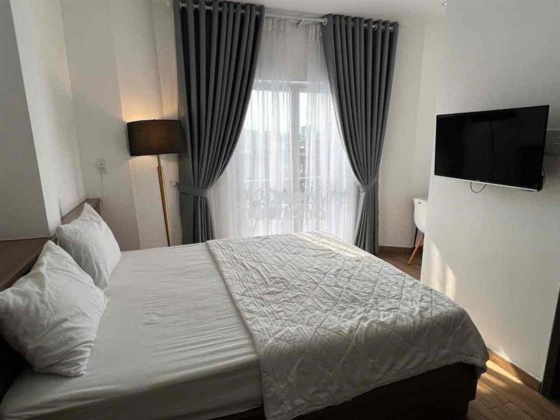 Căn hộ ban công full nội thất gần chợ tân định kênh nhiêu lộc quận 1,3