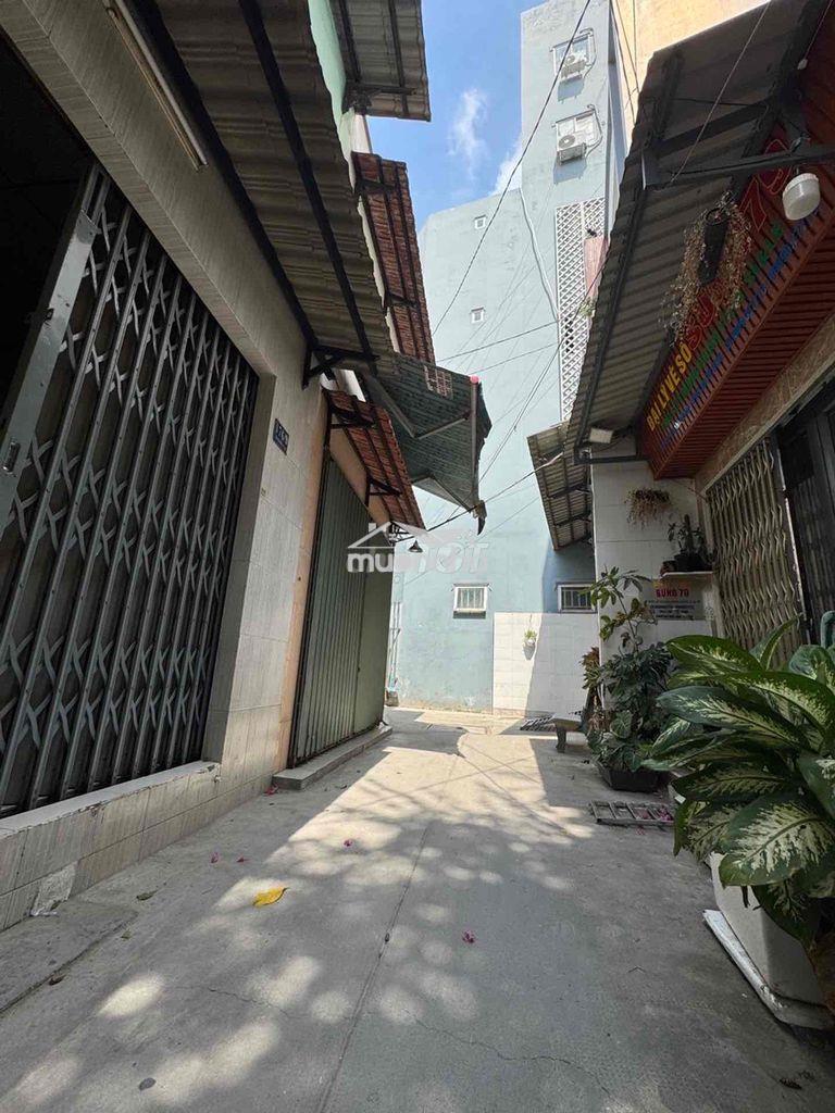 Nhà bán sát mặt tiền tân hoà đông, shr, khu dân trí, an ninh..