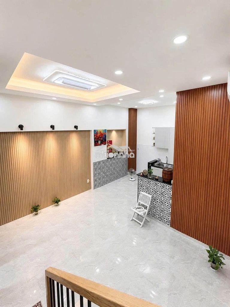 Chính chủ b.á.n nhà mới đường hồ hảo hớn quận 1 – 3 tầng