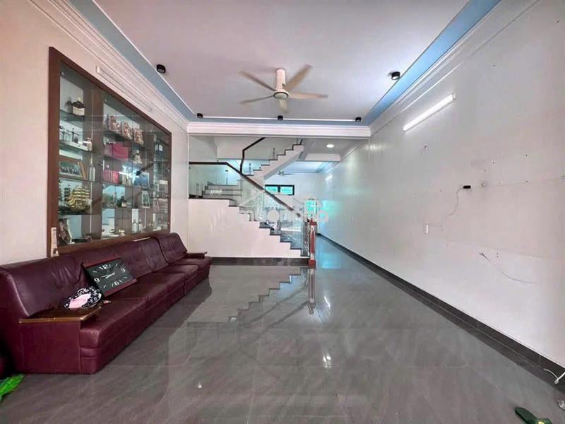 Nhà hương lộ 2, bình tân, 57m2 ngang 5m5, full nội thất, giá 5 tỷ