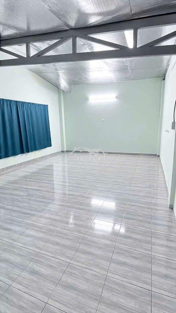 Cho thuê nhà làm kho,xưởng sx tây thạnh, tân phú. dt 8x18, trệt+ lửng - Ảnh 3