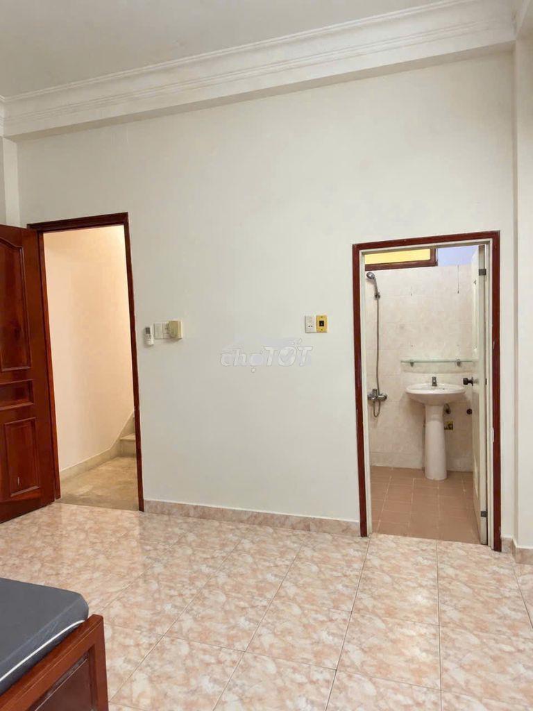 Nhà đẹp hoàng hoa thám, trệt 2 lầu, có sân thượng - Ảnh 4