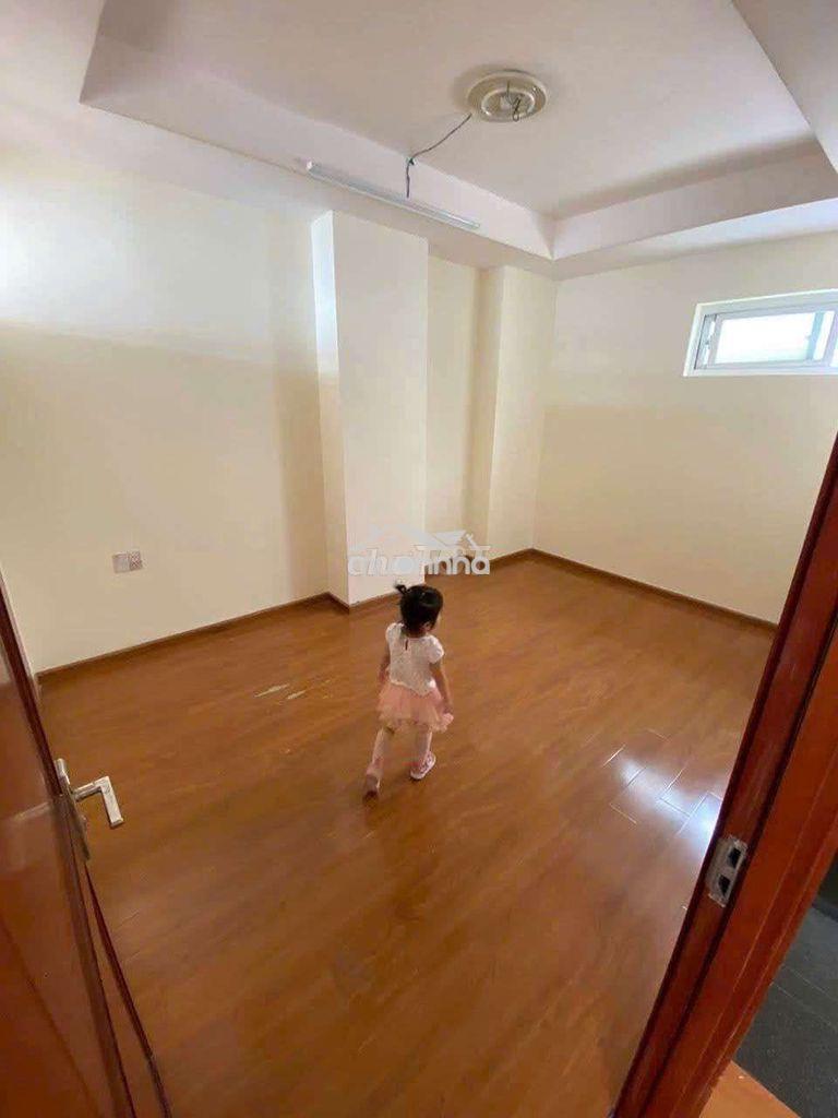 Penthouses plaza cộng hoà
145m2 4pn 1 khách 1 bếp
 - Ảnh 2