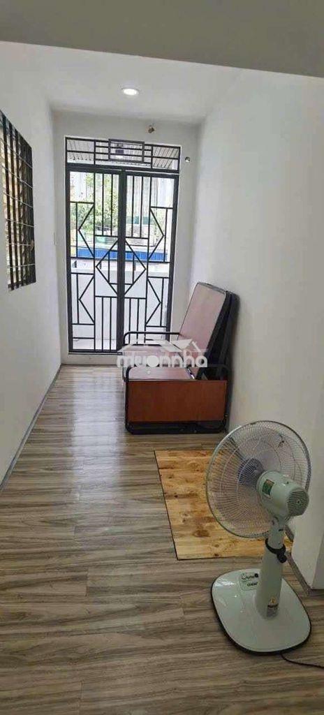 Nhỉnh 1 tỷ lớn lưng chừng - hẻm xe hơi -thông tá lả- ngay chợ bà chiểu - Ảnh 4